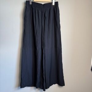 H&M Women's Wide Leg Loose Fit Boardwalk High-Rise Pants Black Medium Beach
